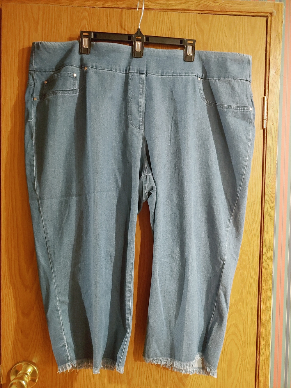 Ruby Rd. Light Blue Pull-On Cropped Straight Jeans - Picture 2 of 5